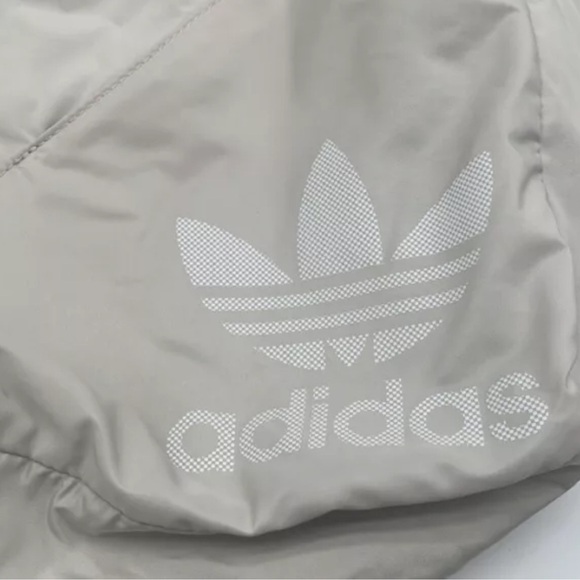 Adidas Cream Puffer Large Carryall Shoulder Bag BLEMISH - Picture 2 of 10